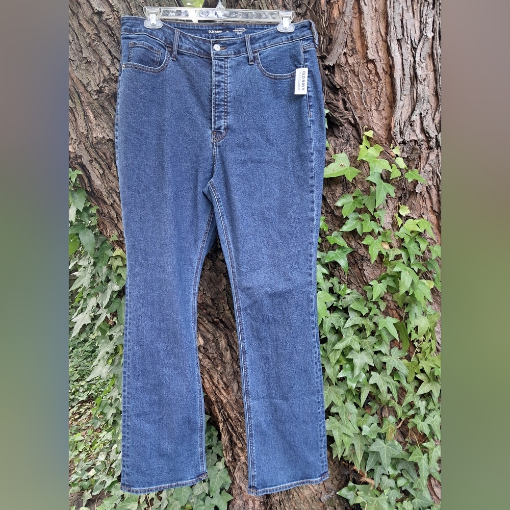 Old Navy Kicker Bootcut Jeans Women’s Size 16 Extra High Rise Button Fly